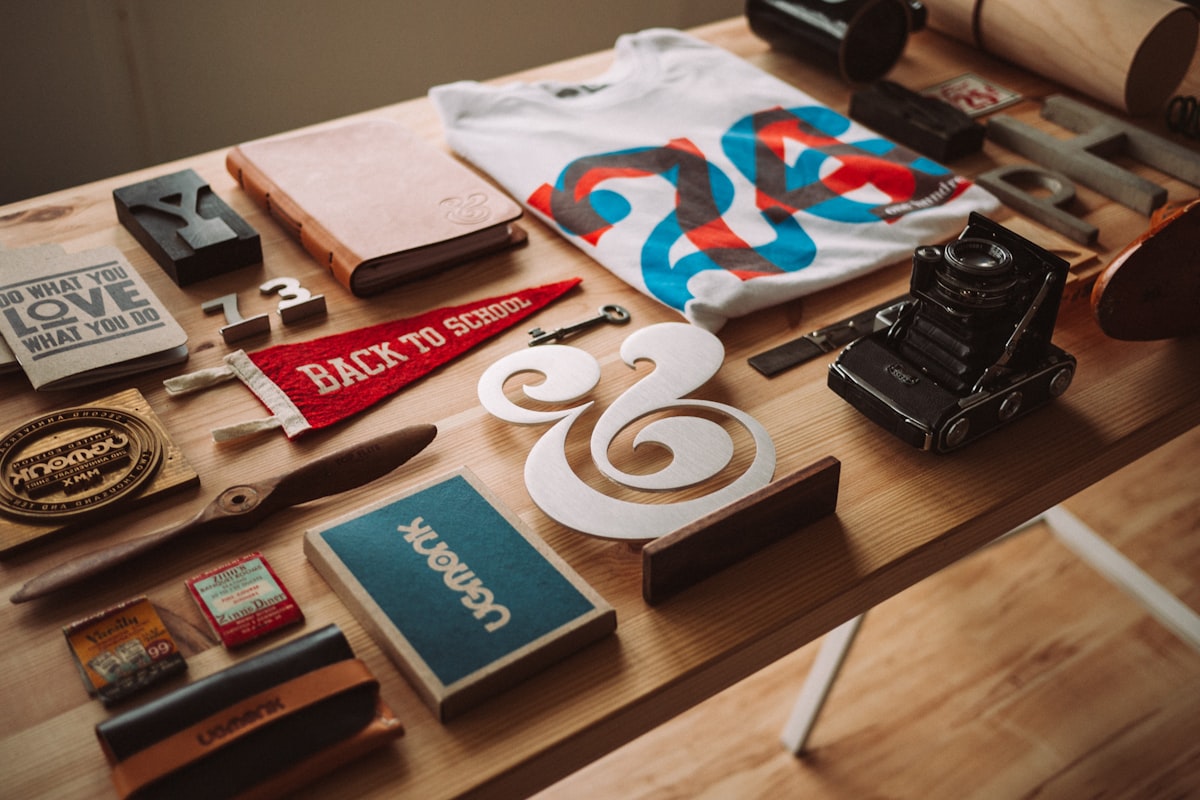 A flat-lay grid of varied consumer products — choosing a dropshipping niche